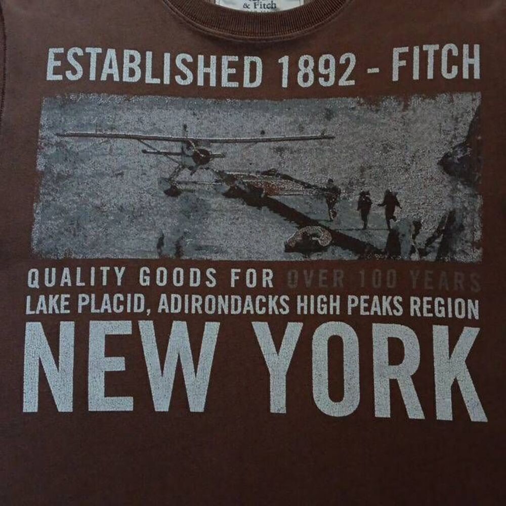 Abercrombie & Fitch Muscle Tshirt XL  New York Lake Placid Tee PTP 22.5" Length